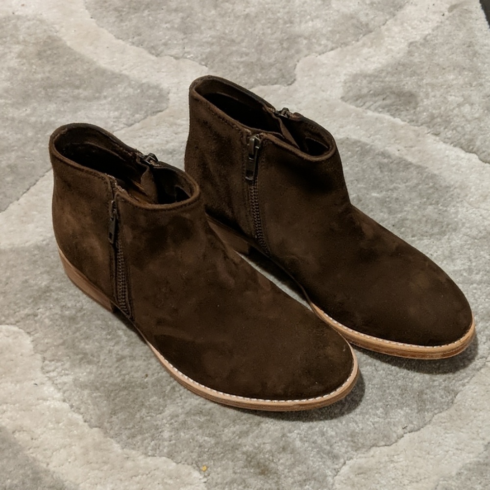 Johnston & Murphy ankle boots NWT